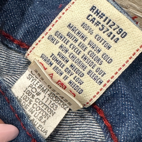 TRUE RELIGION BOOTCUT JEANS [Size 32] - Picture 4 of 8